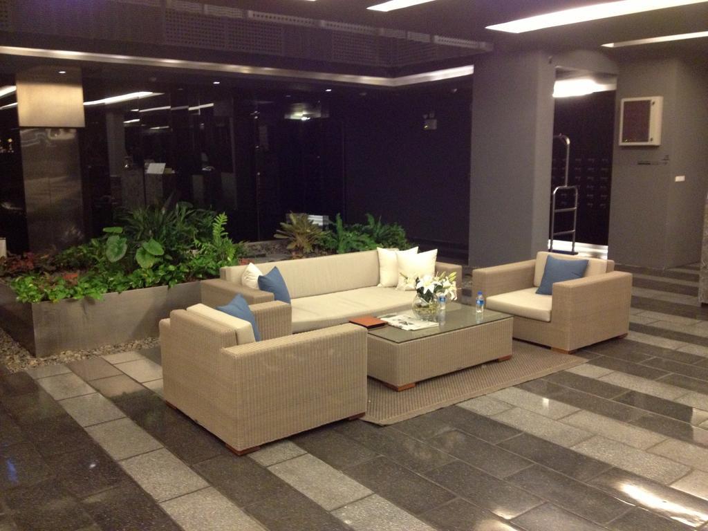 Siamese Gioia Apart otel Bangkok Dış mekan fotoğraf